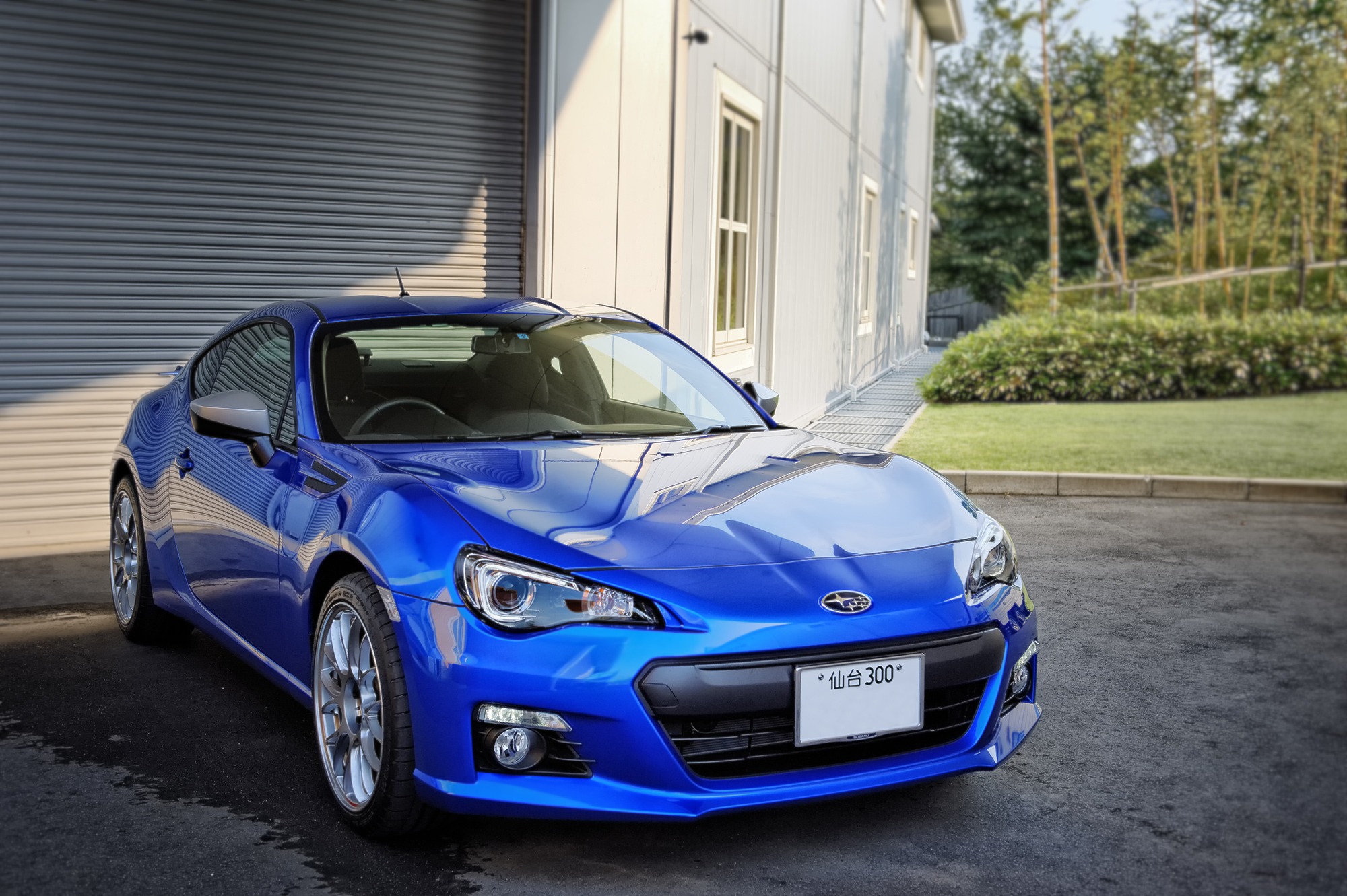 Subaru BRZ Р Toyota gt 86